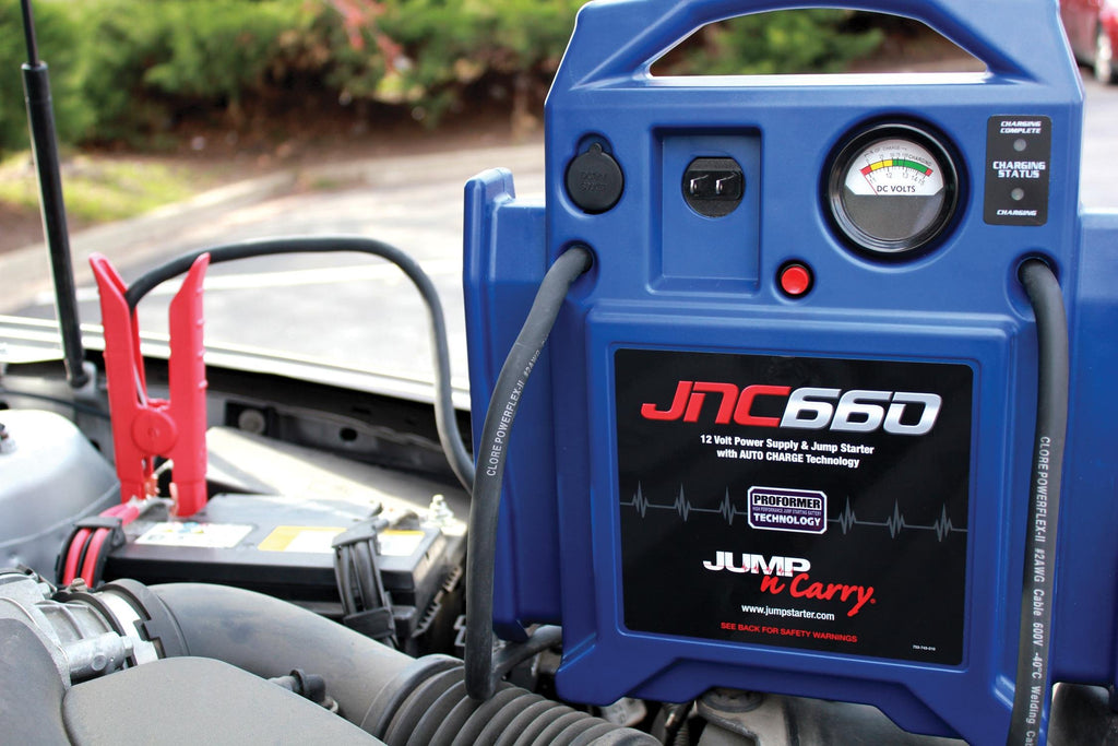 1700 Peak Amp 12 Volt Jump Starter and 2.5 Amp Battery Maintainer O958