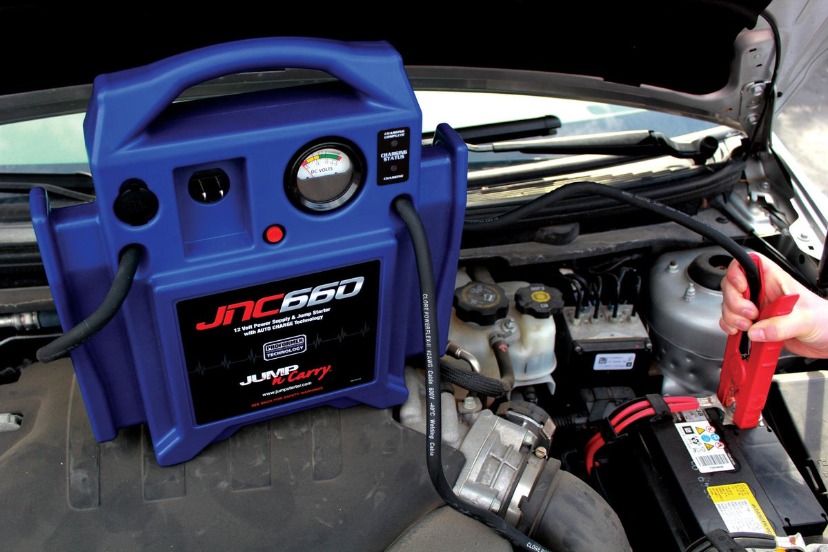 1700 Peak Amp 12 Volt Jump Starter and 2.5 Amp Battery Maintainer O958